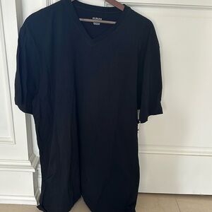 Men’s new w tags Alfani black vneck tshirt